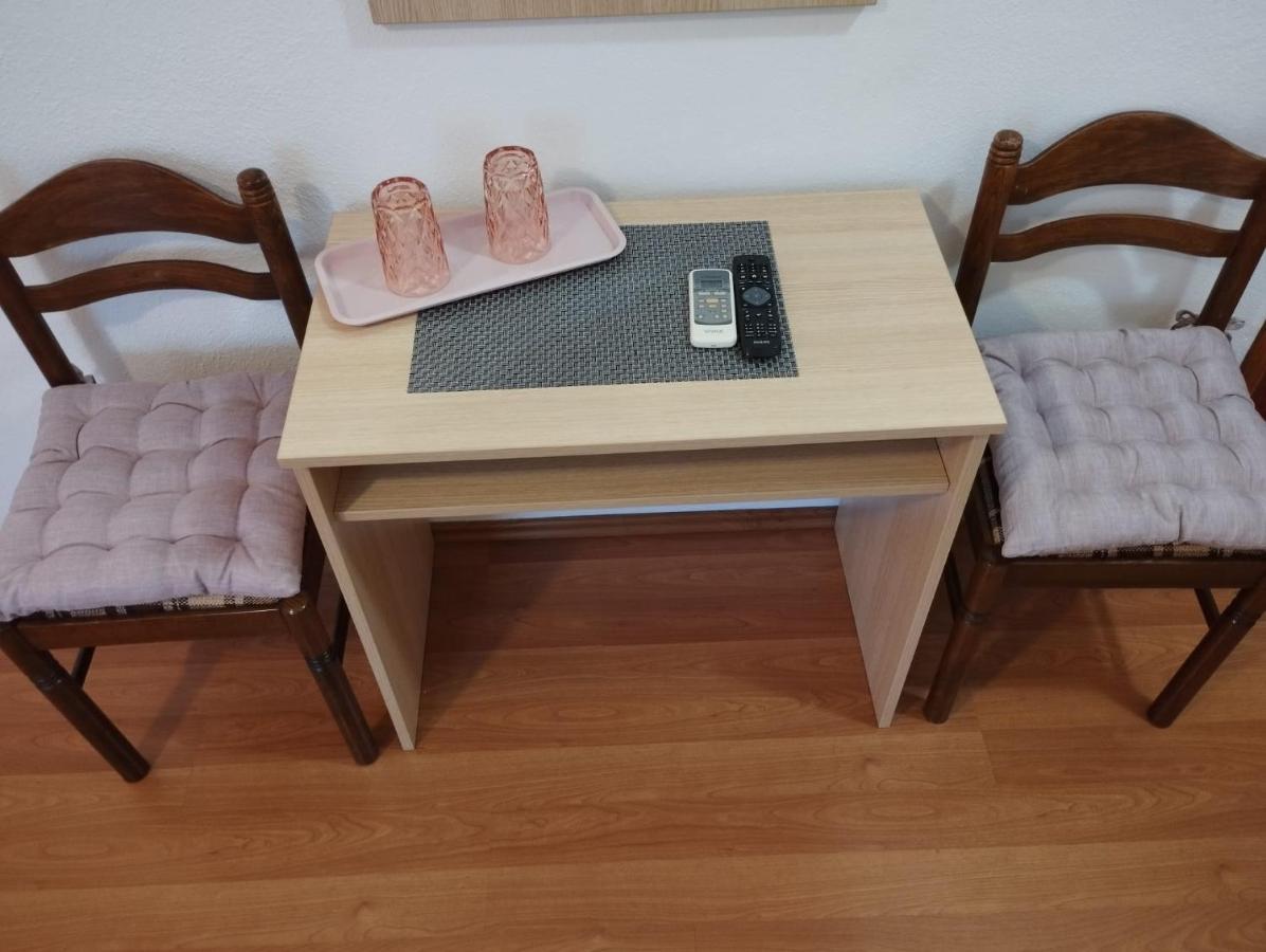 Soba Ivanka Niksic Karlobag Ngoại thất bức ảnh